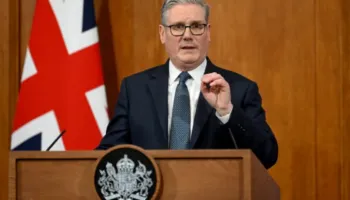 Tjetër skandal për qeverinë Starmer, arrestohen tre laburistë për spiunazh ndaj Kinës