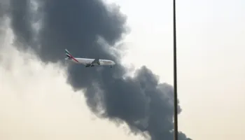 Tjetër sulm në aeroportin e Dubait, SHBA e Izraeli godasin disa qytete të Iranit, Trump kërkon ndihmën e NATO-s