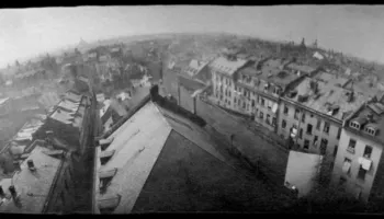 Toka nga lart, duket e pabesueshme- por fotografitë e para “i bënë” pëllumbat!