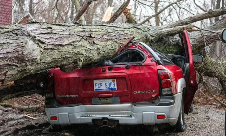 Tornado godet SHBA, 6 të vdekur, dhjetëra të plagosur dhe shkatërrime masive