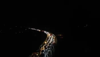 Trafik i rënduar në autostradë, makinat presin me orë për të hyrë në Elbasan