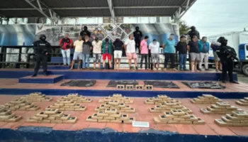 Trafikuan tonelata kokainë/ Goditet sërish mafia shqiptare në Ekuador, arrestohen 26 persona