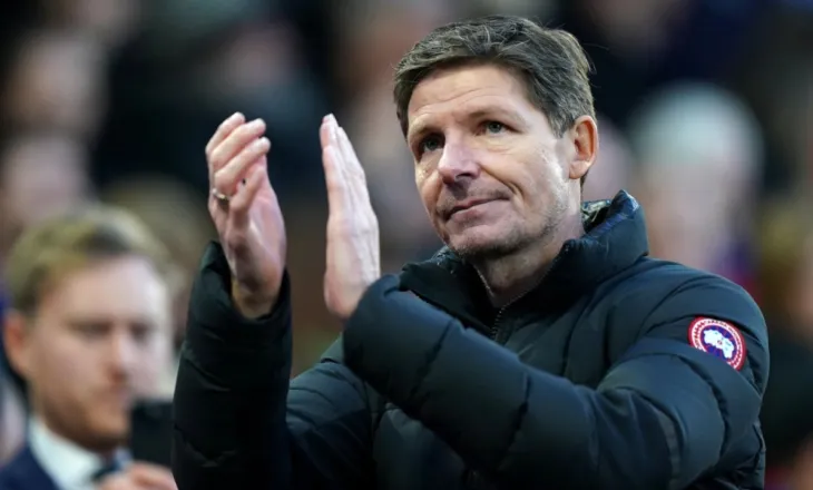 Trajneri i Crystal Palace gjobitet me 1500 euro dhe i bllokohet patenta 6 muaj për shpejtësi 15 km mbi normën e lejuar