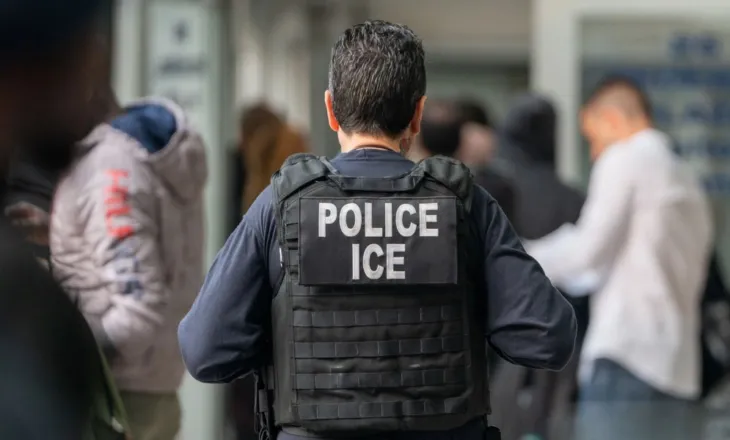 Trump hap frontin e brendshëm të luftës, shfaqen agjentë në aeroportet e Amerikës