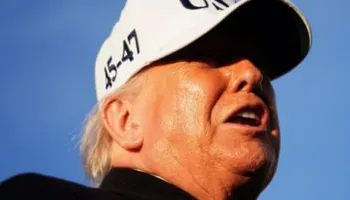 Trump: Ishulli Kharg i Iranit “shkatërruar”, kërcënon me sulme të tjera “për argëtim”