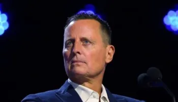 Trump largon Grenell nga çdo post