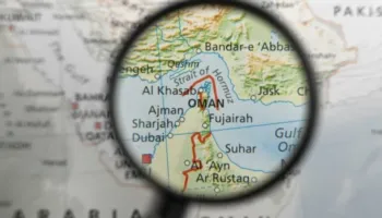 Trump: Marina amerikane do të shoqërojë anijet përmes Ngushticës së Hormuzit