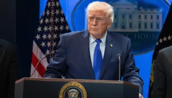 Trump njofton shtyrjen e sulmeve ndaj Iranit: Kemi pasur bisedime produktive