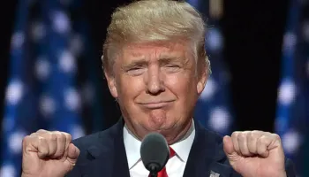 “Trump nuk po bën asnjë blof”/ Shtëpia e Bardhë paralajmëron Iranin: Presidenti amerikan është gati të lëshojë ferrin te ju