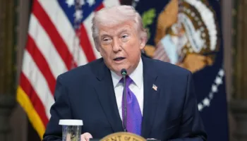 Trump paralajmëron sulme të ashpra ndaj Iranit: Sot do të goditet shumë fort