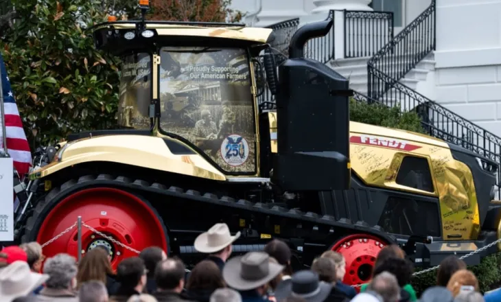 Trump prezanton “OnlyFarms”, platformë dixhitale për fermerët mes një spektakli me traktor të artë në Shtëpinë e Bardhë