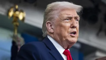 Trump: Shkatërruam 9 anije luftarake iraniane, do të ndjekim edhe të tjerat