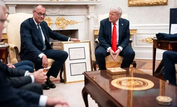 Trump tregon kujdes për iranianët: Jashtë ka shumë rrezik nga bombat, mos dilni ende