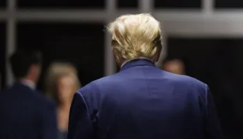 Trump, urdhër ushtrisë amerikane: Pesë ditë armëpushim. Po flasim me iranianët!