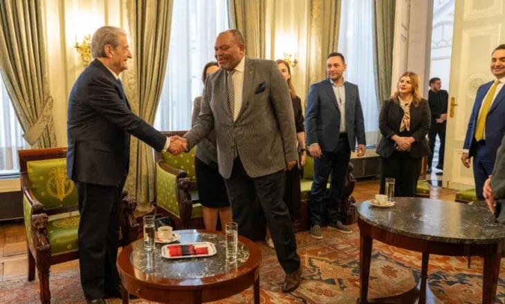 Turi në Bruksel/ Sali Berisha takon Presidentin e Parlamentit të Rajonit, zbardhet tema e diskutimit