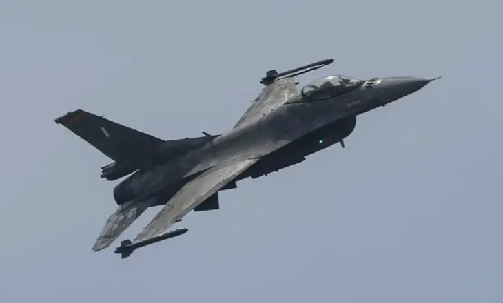 Turqia bën gati avionët luftarak F-16 për në Qipro