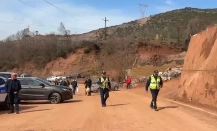 U hap pas rreth dy javë bllokimi, aksi Librazhd–Prrenjas do të jetë i aksesueshëm për të gjitha mjetet