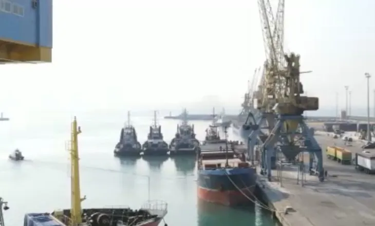 U largua me anije pa njoftuar autoritetet në Durrës, procedohet kapiteni turk