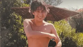 U përfshi në çështjen Epstein dhe e quajti Ghislaine Maxwell “shpirti binjak”, manjati rus i jep fund jetës