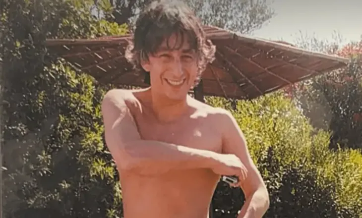 U përfshi në çështjen Epstein dhe e quajti Ghislaine Maxwell “shpirti binjak”, manjati rus i jep fund jetës