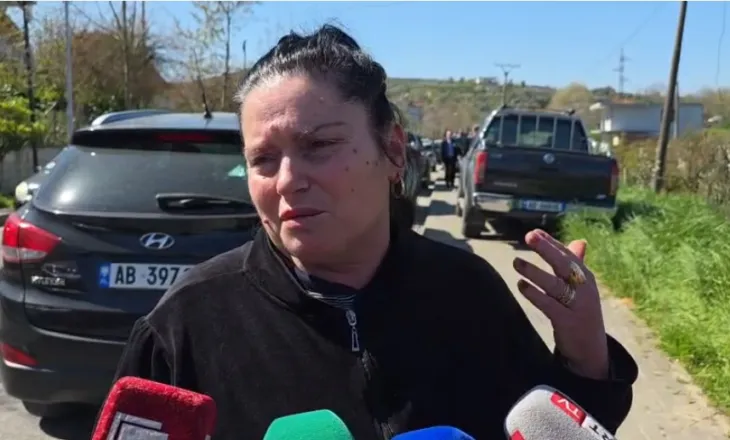 U vra nga burri, përcillet sot në banesën e fundit 75-vjeçarja në Roskovec, fqinja: Zonjë grua, nuk kishin konflikte