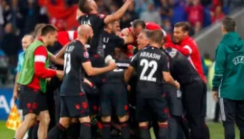 UEFA lejon Shqipërinë të luajë me ngjyrë të zezë përballë Polonisë