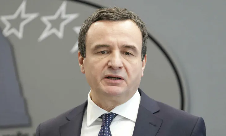 Ushtria serbe stërvitje me helikopterë në kufi me Kosovën, reagon Kurti: Provokime të hapura