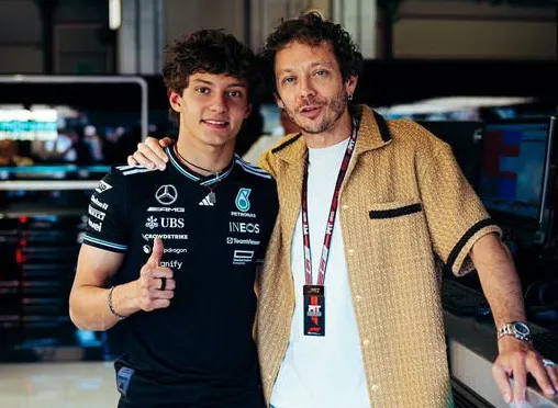 Valentino Rosi, elozhe Kimi Antonelit: Moment i madh edhe për Italinë