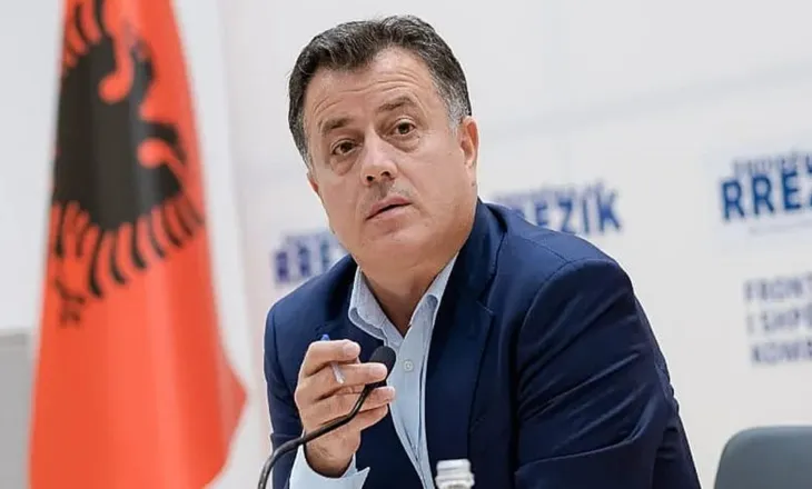 “Vëllai i deputetit të PS-së, drejtor i doganës së Kakavijës”/ Deputeti i PS i përgjigjet Nokës me foton AI