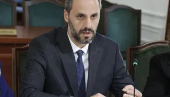 Vendimi i fundit si ministër Drejtësie, Lamallari ndëshkon rëndë tre noterë