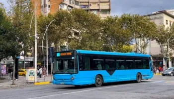 Vetëm me autobusë, shqiptarët ndër banorët që përdorin më shumë transportin publik në Europë