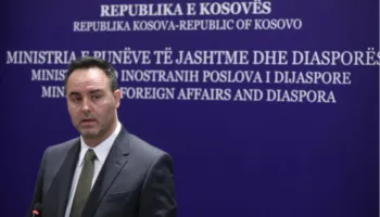 Vetëvendosja propozon Glauk Konjufcën për President