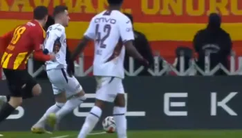 VIDEO/ Aksioni i gatuar nga këmbët e Ernest Mucit, Trabzonspori nuk po ndalet në Turqi