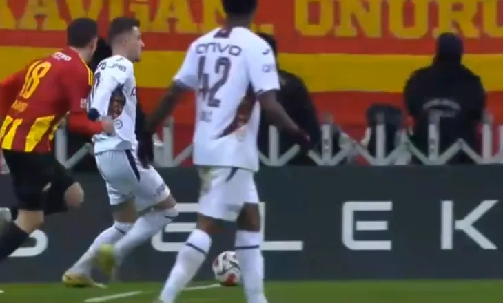 VIDEO/ Aksioni i gatuar nga këmbët e Ernest Mucit, Trabzonspori nuk po ndalet në Turqi