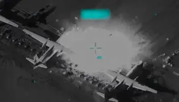 VIDEO / Amerikanët shkatërrojnë aeroplanët dhe depot e municionit të Iranit