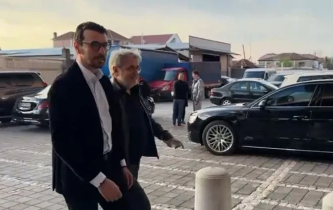 VIDEO/ Prezantimi i drejtuesit të ri politik të PS në Shkodër, Karakaçi: Kemi ndezur motorat, qëllimet janë të qarta