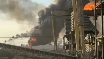 Video/ Shpërthim në rafinerinë më të madhe të naftës në Teksas, tymi mbulon zonën industriale