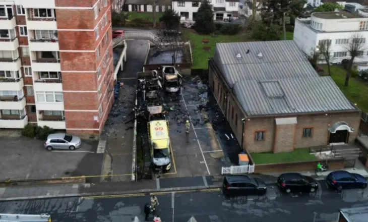 VIDEO / Sulm në Londër, digjen ambulancat e një organizate hebraike pranë një sinagoge
