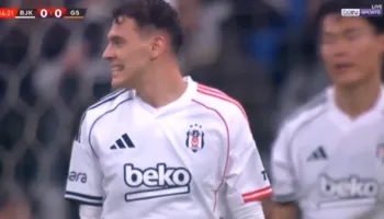 VIDEO/ Vetëm pak e ndajnë nga super goli, Kristjan Asllani i afrohet spektaklit ndaj Galatasarait