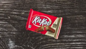 Vidhen 12 ton çokollata në Itali, hajdutët “rrëmbejnë” kamionin e nisur për në Poloni