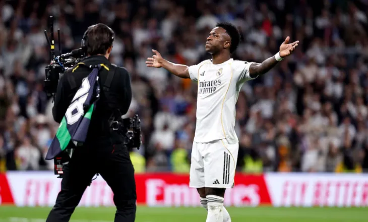 Vinicius shkëlqen, Reali fiton derbin e Madridit