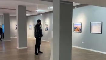 Vlora nga sytë e një alpinisti, ekspozitë me fotografi nga majat e maleve dhe bregdeti i qytetit