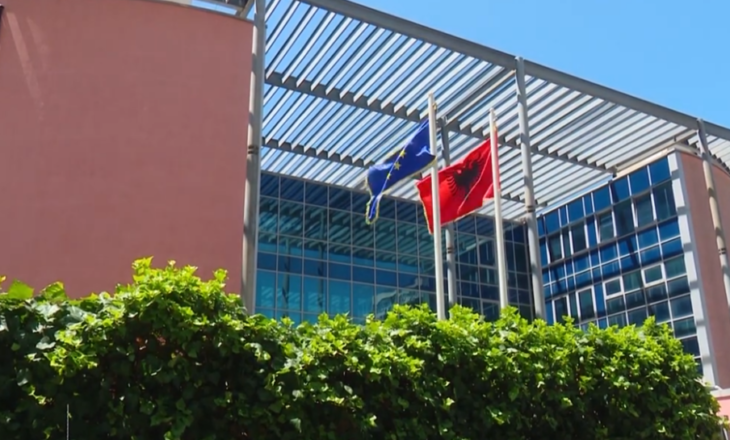 Vodhën 15 mln euro me Call Center-at, SPAK kërkon konfiskimin e pasurive të dy të rinjve