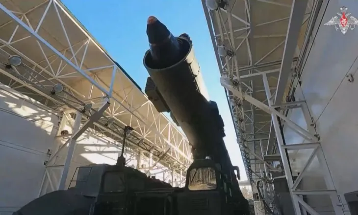 Vritet në sulmet ajrore shkencëtari iranian, përgjegjës për programin bërthamor