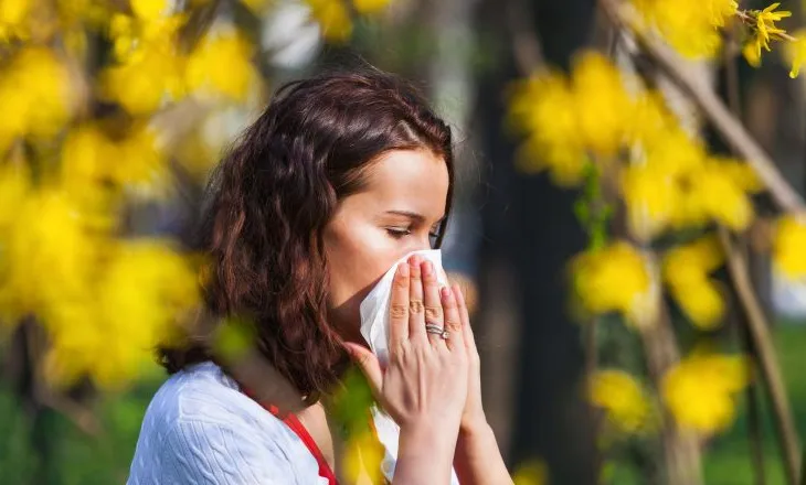 Vuani nga alergjitë e pranverës? Katër mënyra natyrale për të lehtësuar simptomat