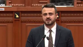 Xhaferri: Nafta 45 cent më shtrenjtë se në Kosovë, ‘turizmi i karburantit’ i kushton shtetit 400 milionë euro