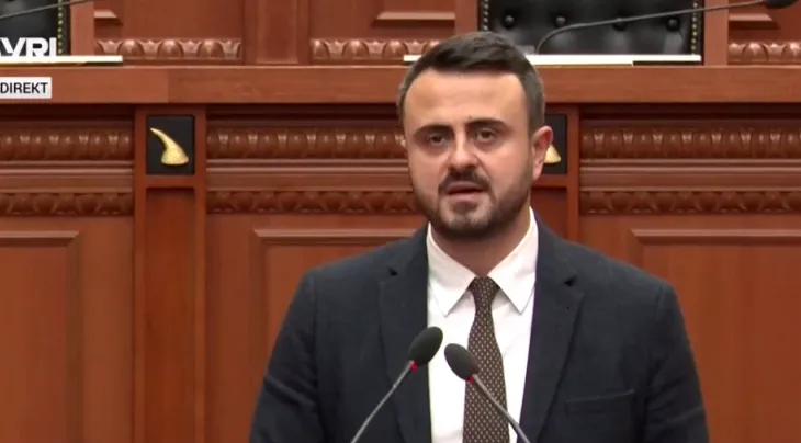 Xhaferri: Nafta 45 cent më shtrenjtë se në Kosovë, ‘turizmi i karburantit’ i kushton shtetit 400 milionë euro