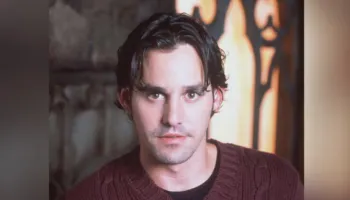 Ylli i “Buffy the Vampire Slayer” ndërron jetë në moshën 54 vjeçare