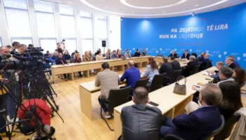 Zbadhen vendimet e Kryesisë së PD-së: Ja kur mbahen zgjedhjet për kryetarin e ri dhe Kuvendi Kombëtar, EMRAT e grupit të punës