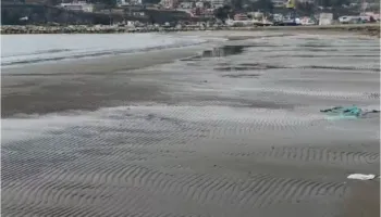 Zbaticë edhe në brigjet e Shëngjinit, deti tërhiqet rreth 20 metra në zonën qendrore të plazhit